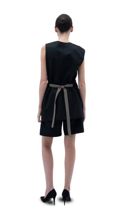 CLASSIC ASYMMETRICAL VEST BLACK